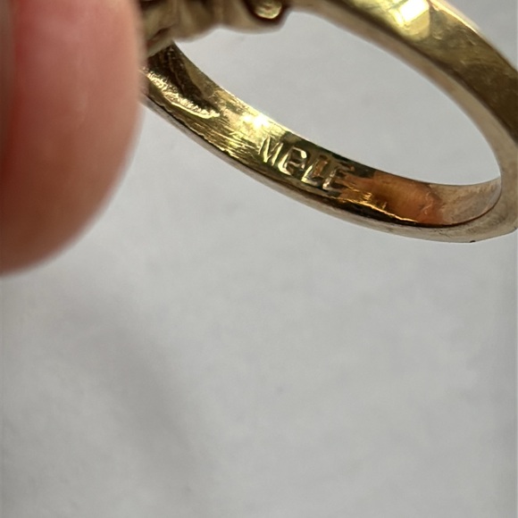 Vintage Style Fashion Ring - Picture 7 of 8